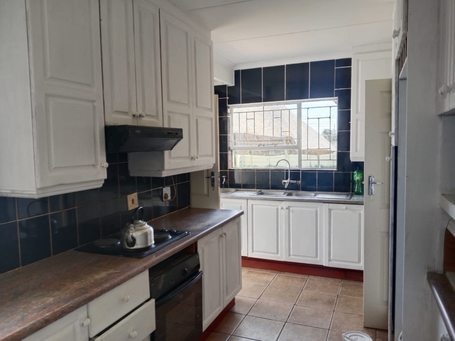 To Let 3 Bedroom Property for Rent in Riebeeckstad Free State